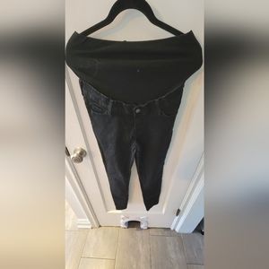 Old navy maternity jeans